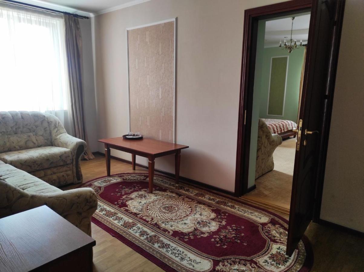 Готель Преміум Lviv Exteriör bild