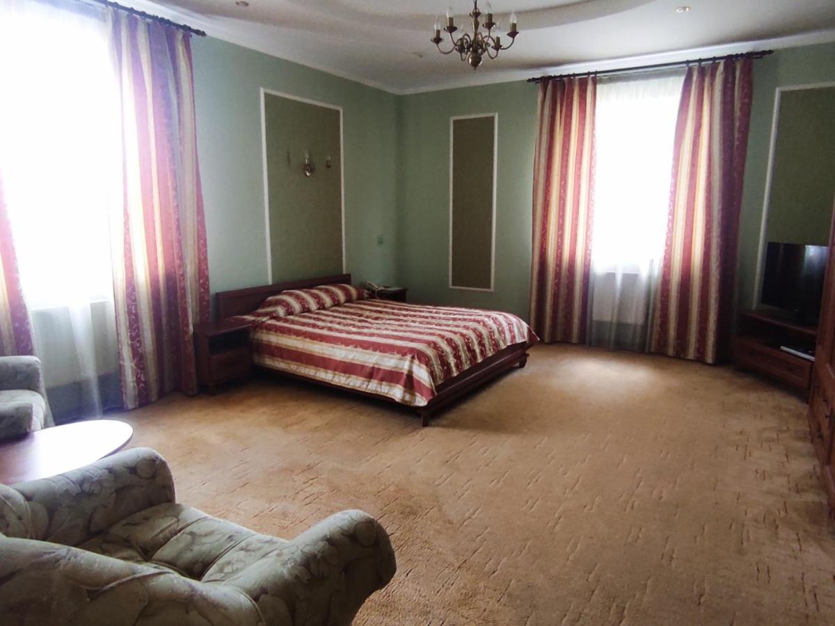 Готель Преміум Lviv Exteriör bild